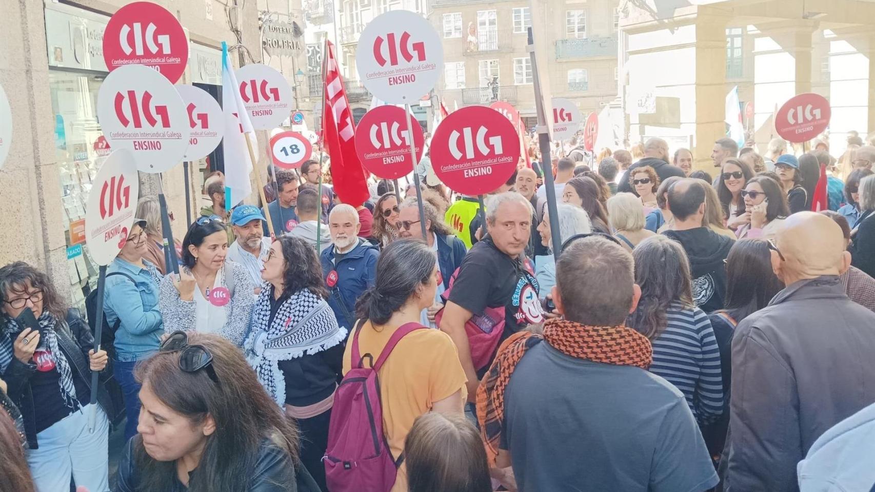 Salida de la manifestación en la jornada de huelga de profesores en Galicia, en una foto de archivo.