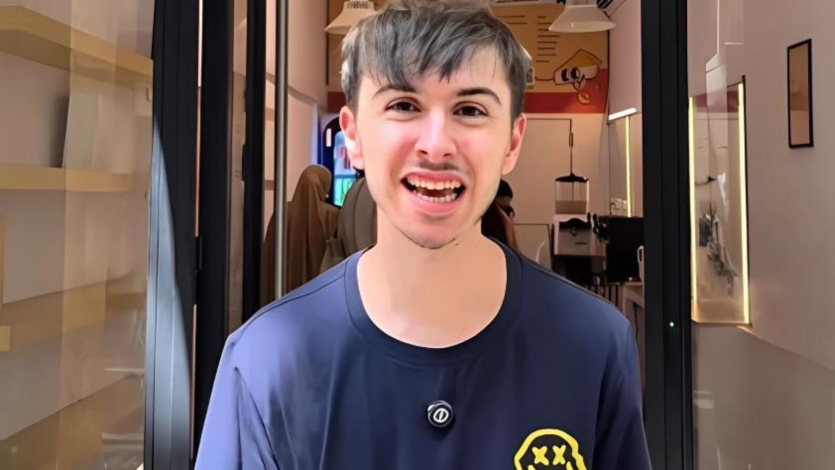 El joven triunfa con una idea tan sencilla como clásica.