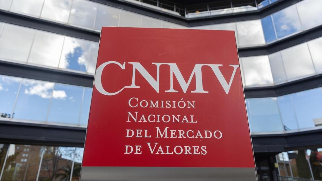 Exterior de la sede de la Comisión Nacional del Mercado de Valores (CNMV) en Madrid.