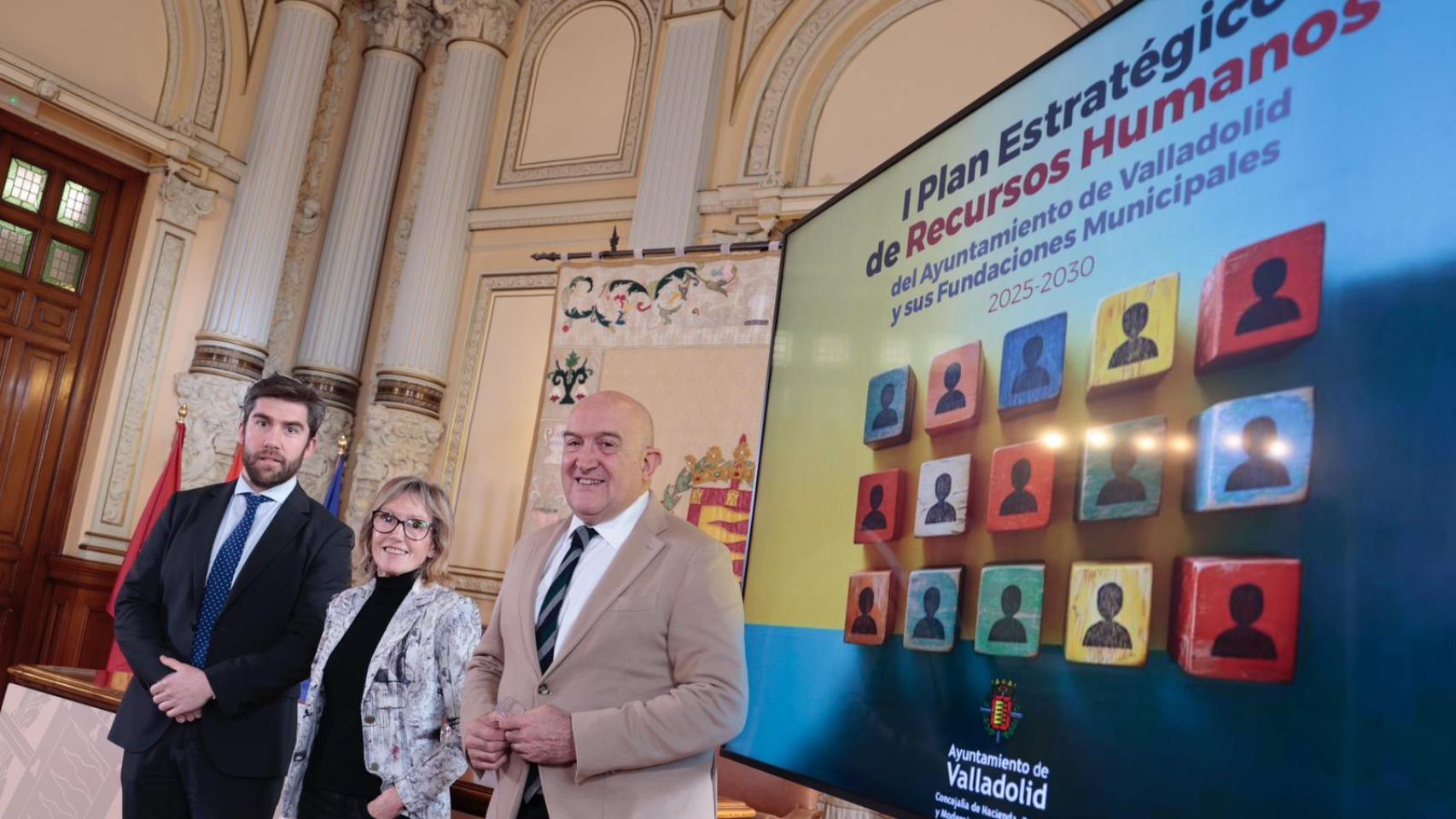 Jesús Julio Carnero durante una rueda de prensa informativa este lunes.