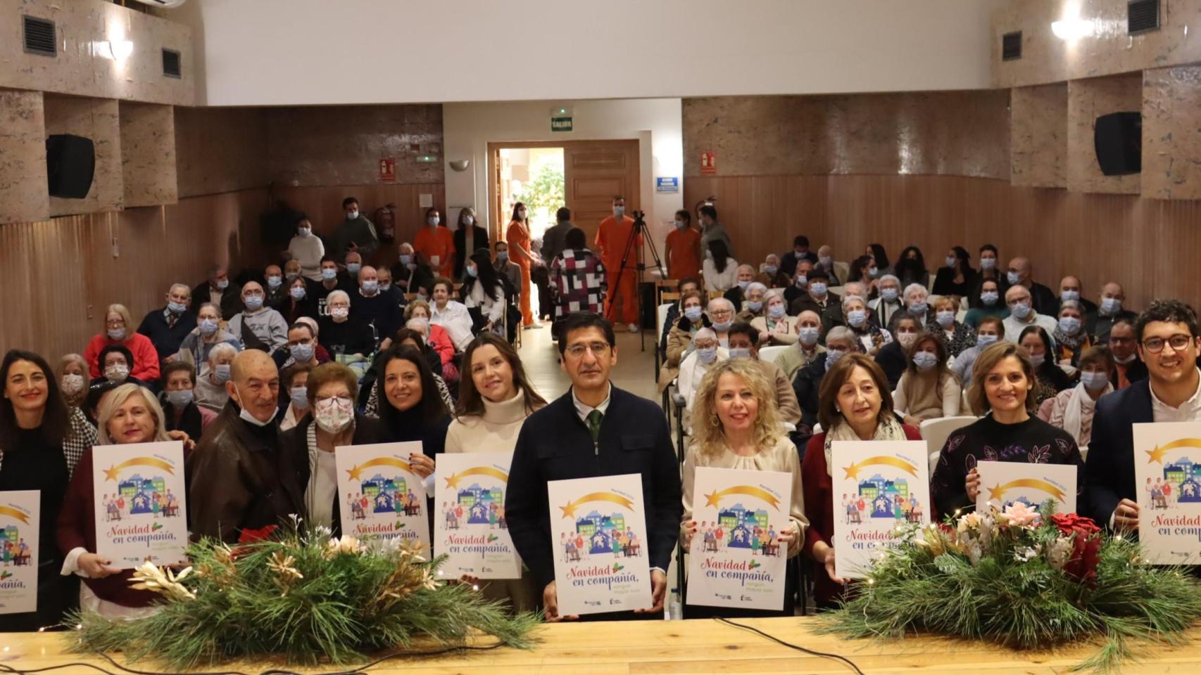 La campaña Navidad en compañía. Ningún mayor solo ha sido presentada este lunes en Socuéllamos (Ciudad Real).