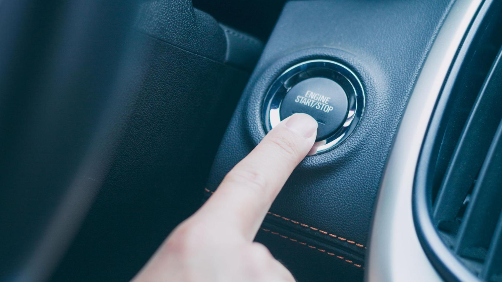 Un mecánico no se corta sobre el sistema Start & Stop