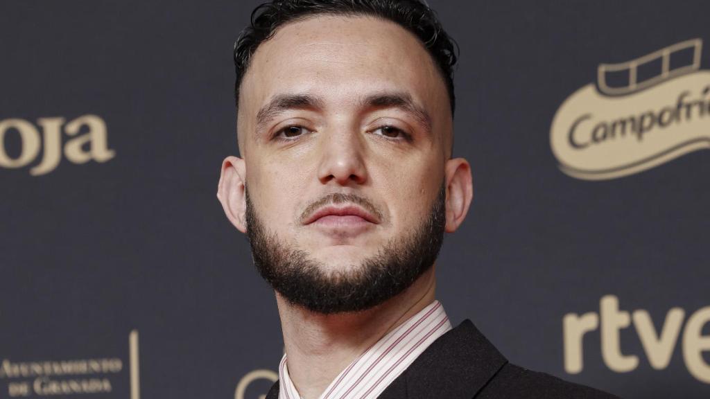 Antón Álvarez, alias C. Tangana, en la 39 edición de los Premios Goya, donde obtuvo el premio al mejor documental por 'La guitarra flamenca de Yerai Cortés' y mejor canción original por 'Los Almendros'. Foto. Sergio R. Moreno/Gtres