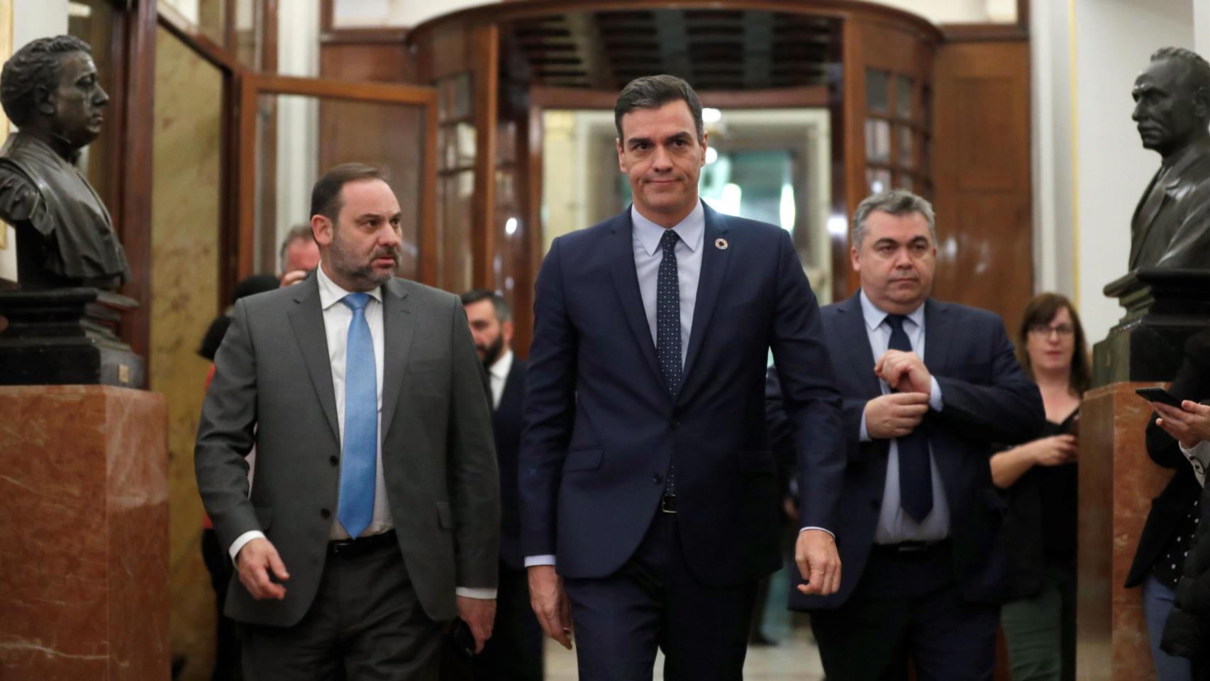José Luis Ábalos, Pedro Sánchez y Santos Cerdán en el Congreso de los Diputados.
