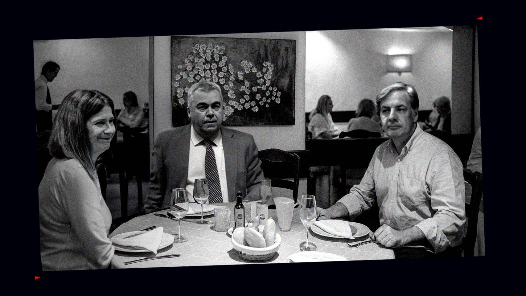 Leire Díez, Santos Cerdán y Vicente Fernández alrededor de una mesa en una imagen generada con inteligencia artificial.