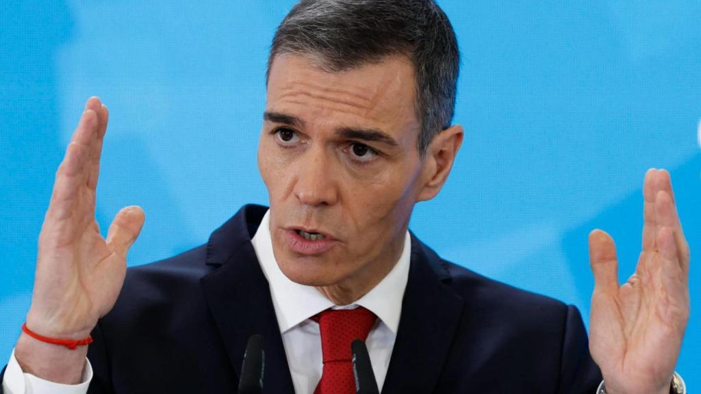 El presidente del Gobierno, Pedro Sánchez, este lunes en Moncloa.