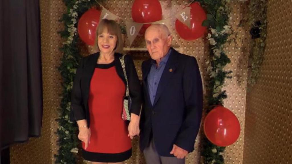 Pilar y Valeriano en el fotomotaón de 'First dates'