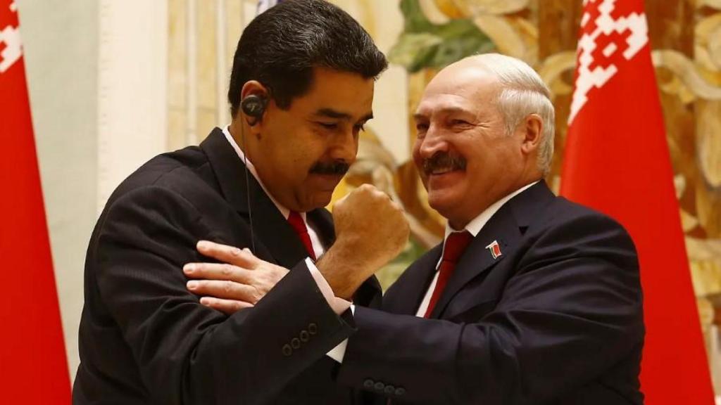 Alexander Lukashenko recibe a Maduro en Minsk en 2017.
