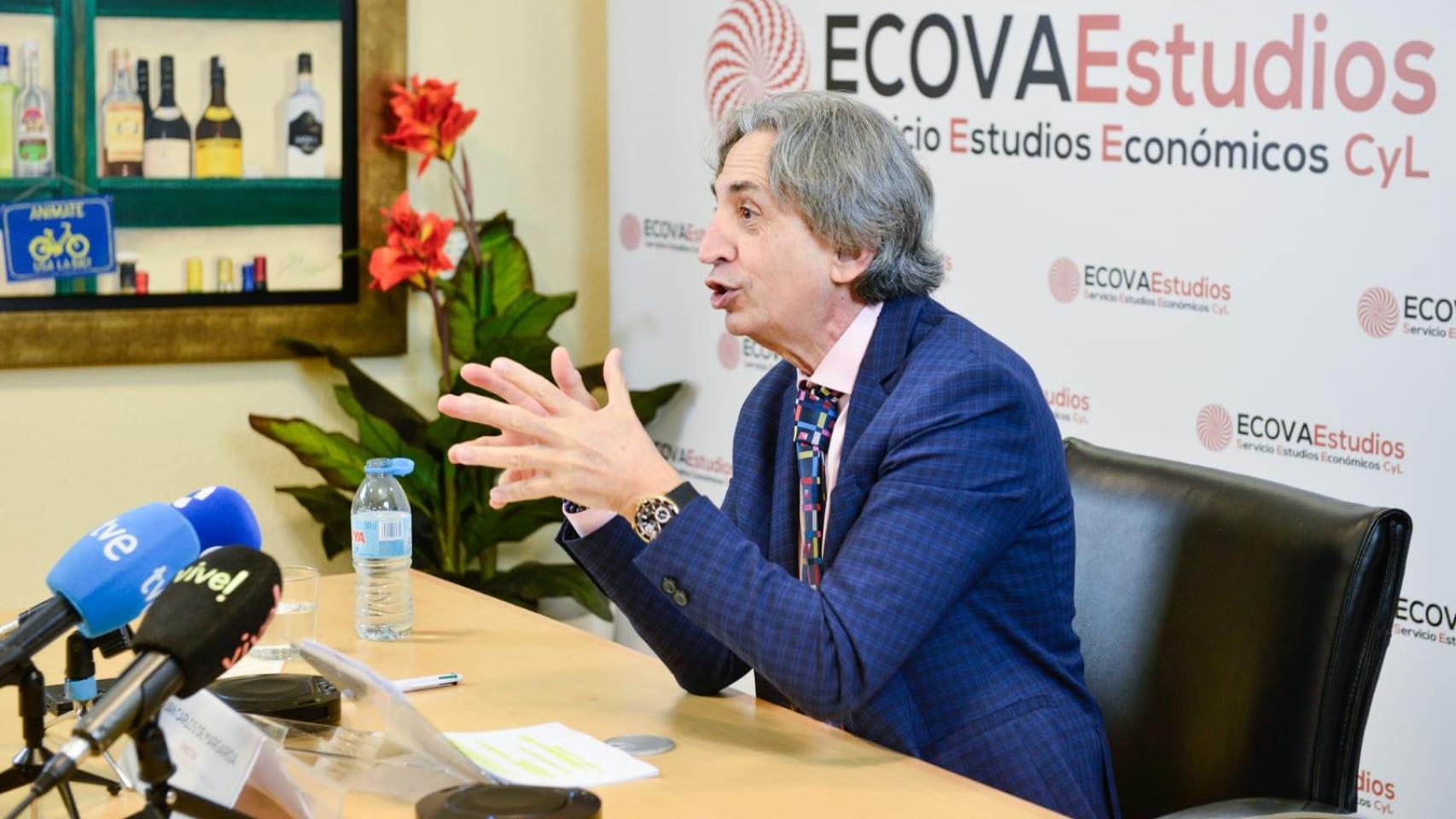 El director de ECOVAEstudios, Juan Carlos De Margarida, durante la presentación del Observatorio Económico regional