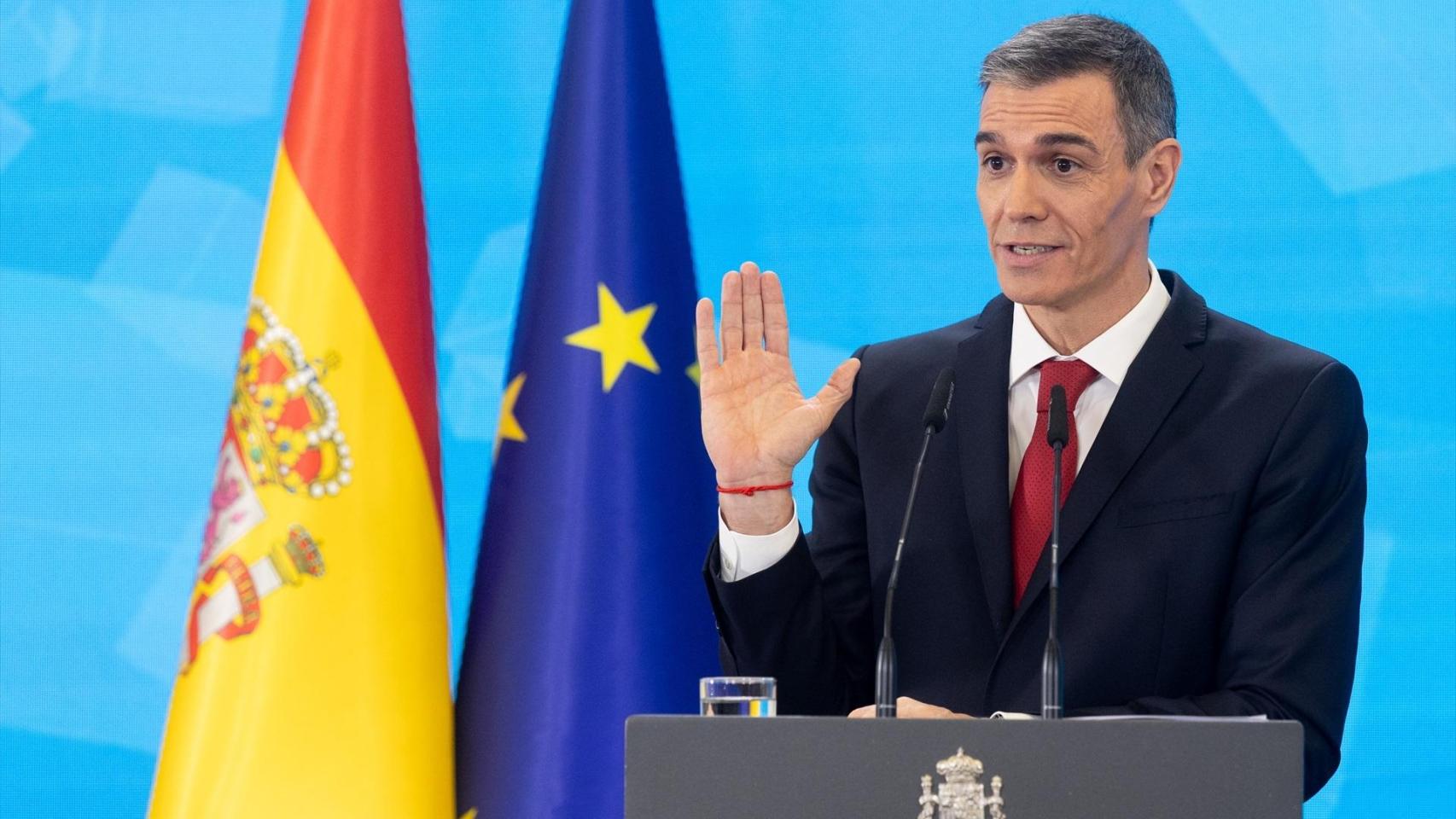 Pedro Sánchez este lunes en rueda de prensa en Moncloa.