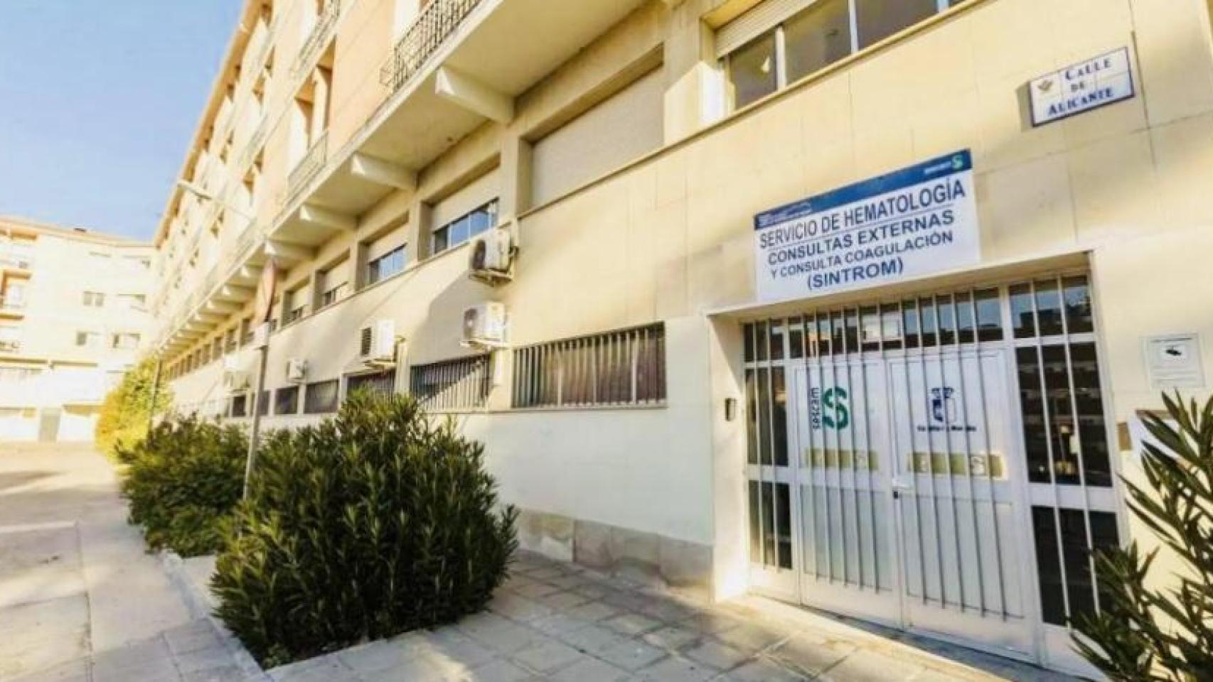 Edificio de la antigua Escuela de Enfermería de Toledo, frente al 'Hospital Virgen de la Salud'.