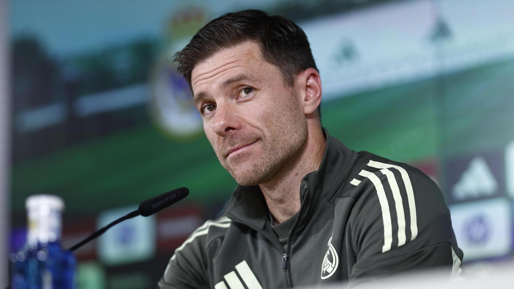 Xabi Alonso, en rueda de prensa con el Real Madrid
