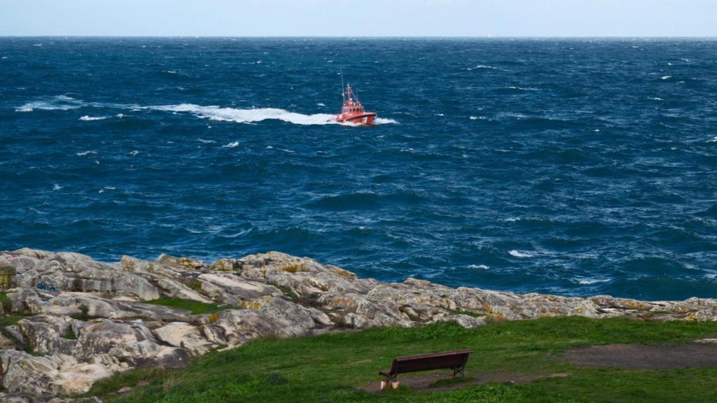 Buscan en A Coruña a un pescador de 66 años desaparecido anoche en la zona de Visma