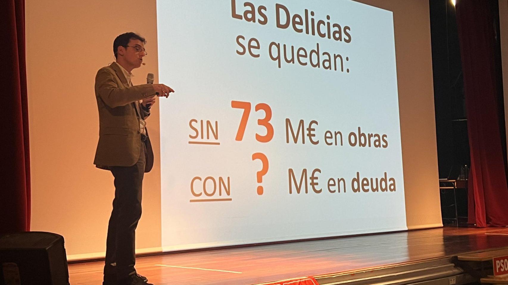 Imagen de Pedro Herrero, portavoz del Grupo Municipal Socialista en el Ayuntamiento de Valladolid, durante el acto.