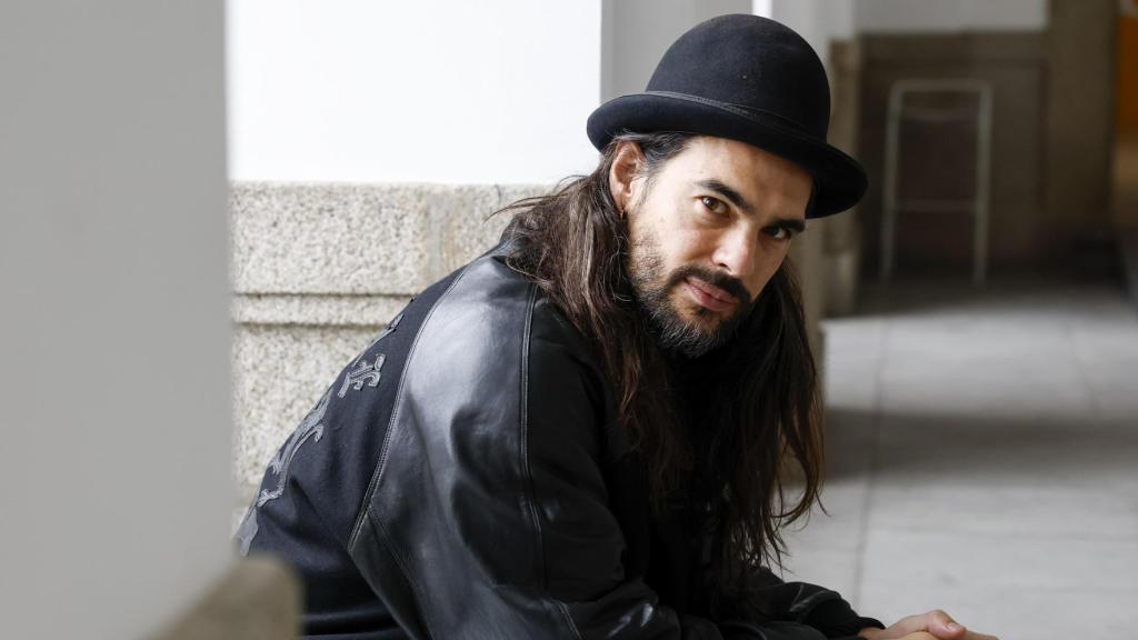 El director de cine Óliver Laxe en el Museo Reina Sofía. Foto: EFE/ J.J. Guillén.