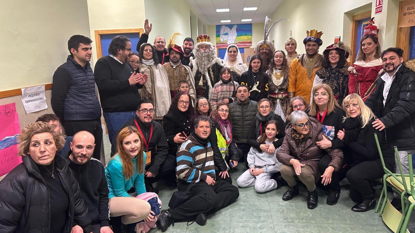 Miembros de la Asociación Cultural Colados de Zamora en la preparación