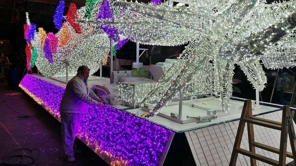 Fabricación de las carrozas de la empresa Rurro, de Morales de Toro