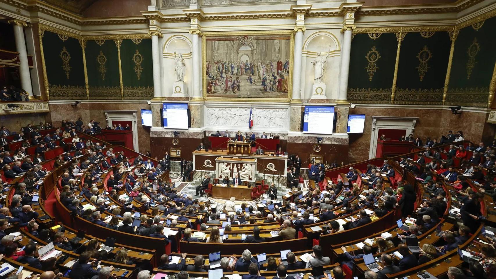 La Asamblea Nacional francesa durante la votación final sobre el proyecto de ley de presupuesto de la Seguridad Social para 2026, en París.