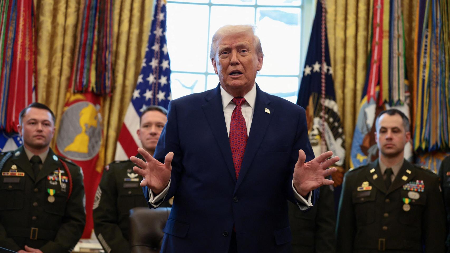 "Quiere seguir volando barcos hasta que Maduro se rinda": la jefa de gabinete de Trump revela su plan para Venezuela