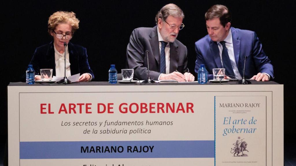 Alfonso Fernández Mañueco ha participado en la presentación del libro de Mariano Rajoy en Segovia