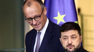 Volodímir Zelenski y el canciller Friedrich Merz ofrecen una rueda de prensa conjunta en Berlín.