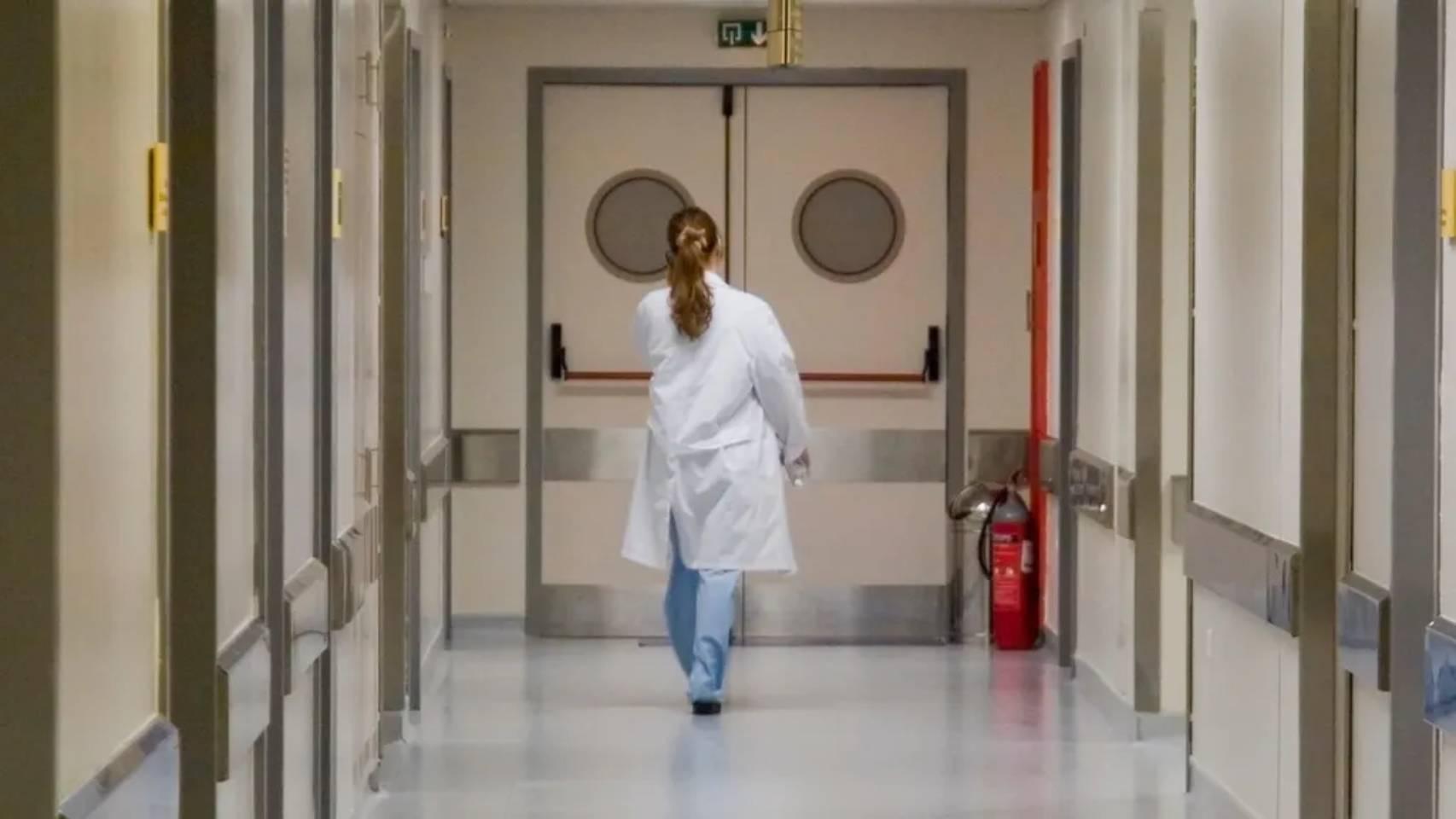 Imagen de archivo de una enfermera en un centro sanitario en España.