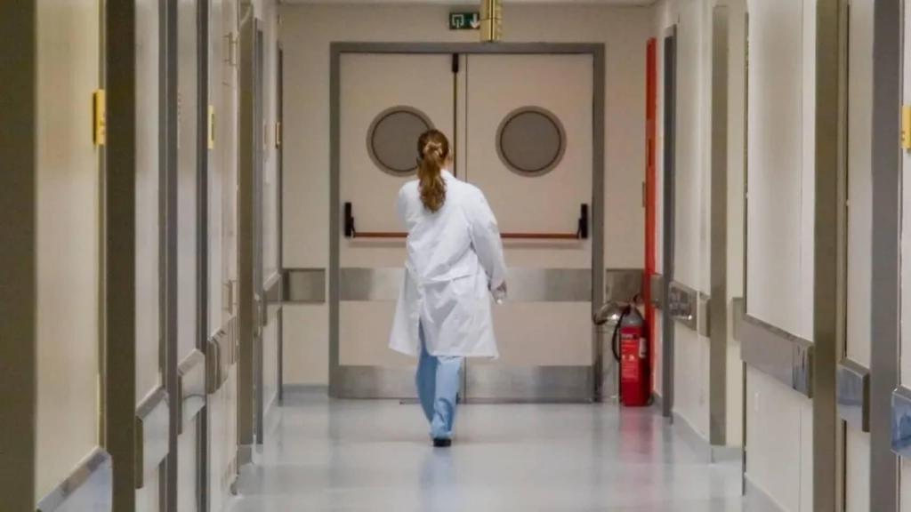 Imagen de archivo de una enfermera en un centro sanitario en España.