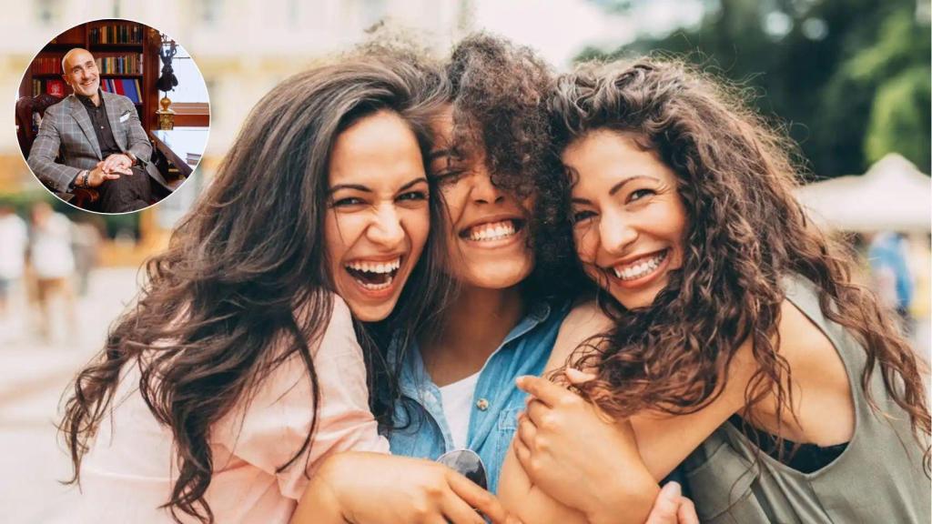 Arthur Brooks y un grupo de amigas.