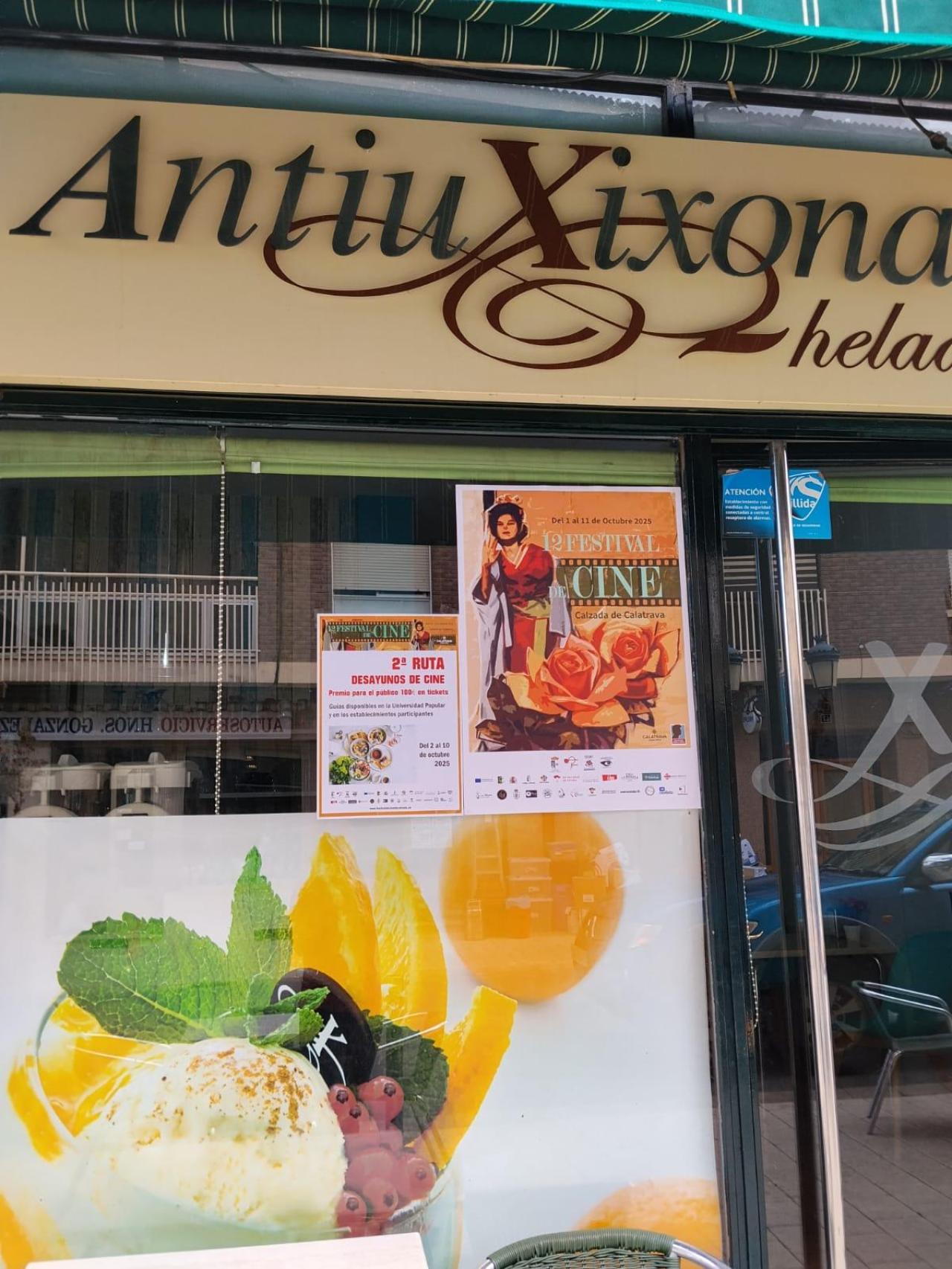 Cafetería-heladería de Yesenia.