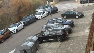 Imágenes tomadas desde las viviendas de la calle Concilios de Toledo este domingo, coincidiendo con la comida de Navidad del PP.