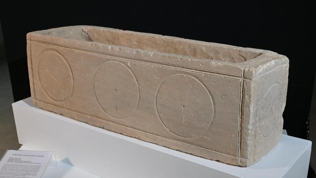 Sarcófago infantil encontrado en Tartalés de Cilla (Burgos)