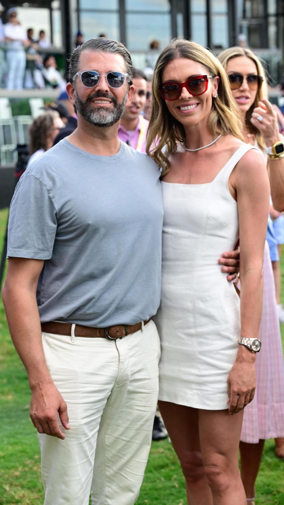 Donald Trump Jr. y Bettina Anderson han anunciado su compromiso matrimonial.