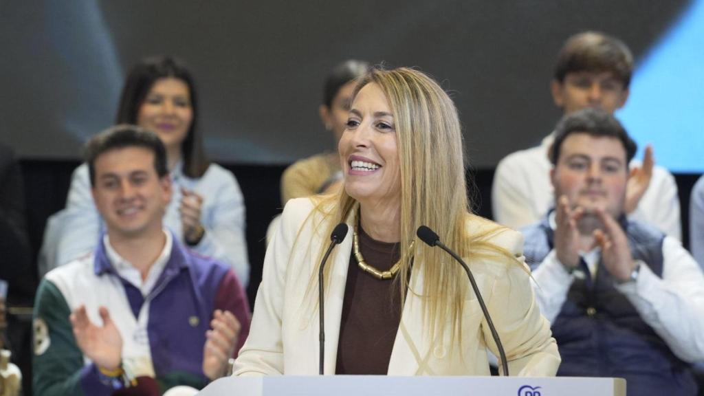 La presidenta del PP de Extremadura y candidata a la reelección a la Presidencia de la Junta, María Guardiola, participa en un acto electoral, a 13 de diciembre de 2025, en Navalmoral de la Mata, Cáceres, Extremadura (España).