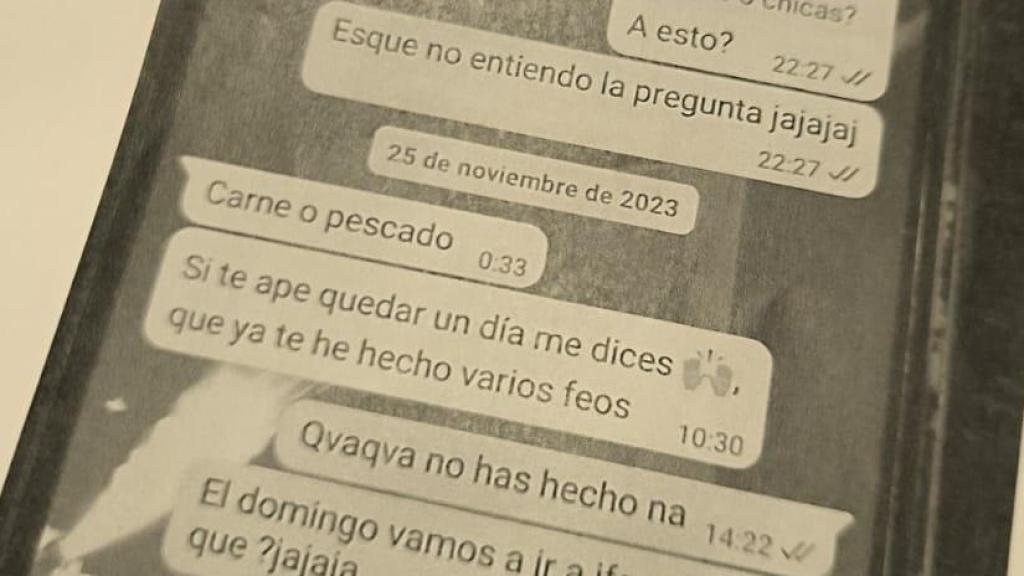 Chat entre el denunciante y el denunciado.
