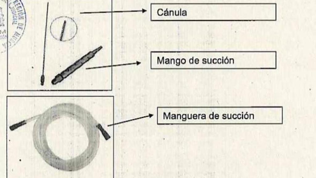 Parte del instrumental que se empleó durante la operación de aumento de pecho.