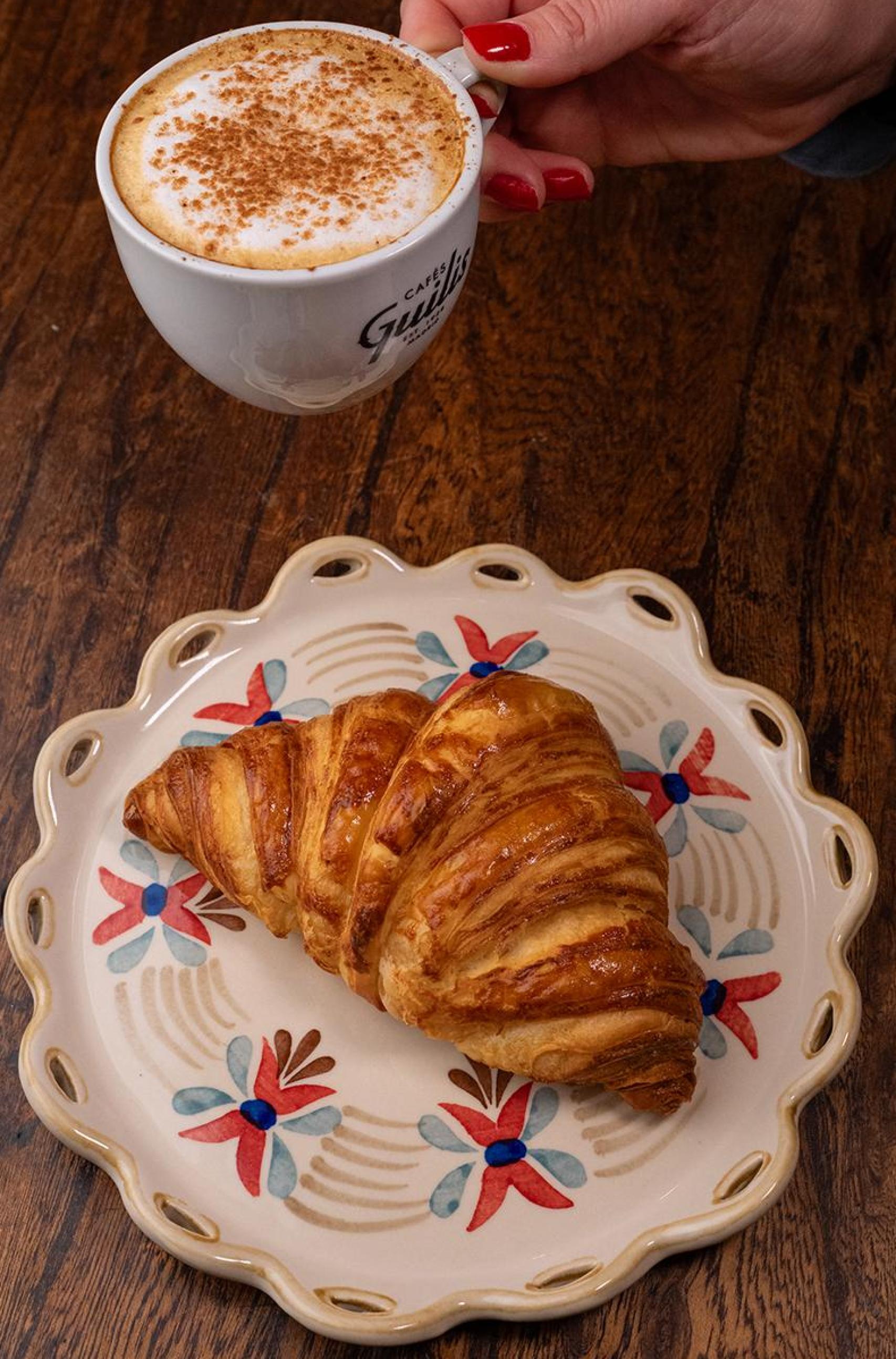 Desayunos en La Cueva de Los Cuatro Tiempos.