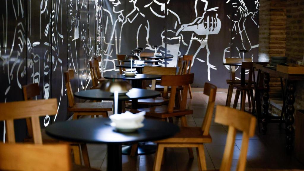 Cueva en Los Cuatro Tiempos.