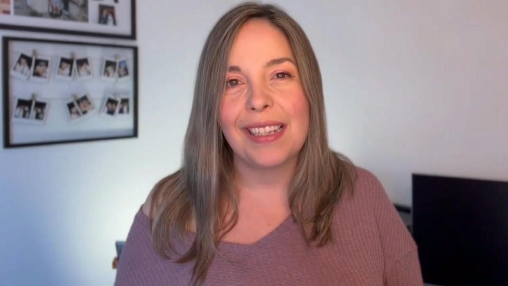 Vero, (@finanzasenpaz), creadora de contenido.