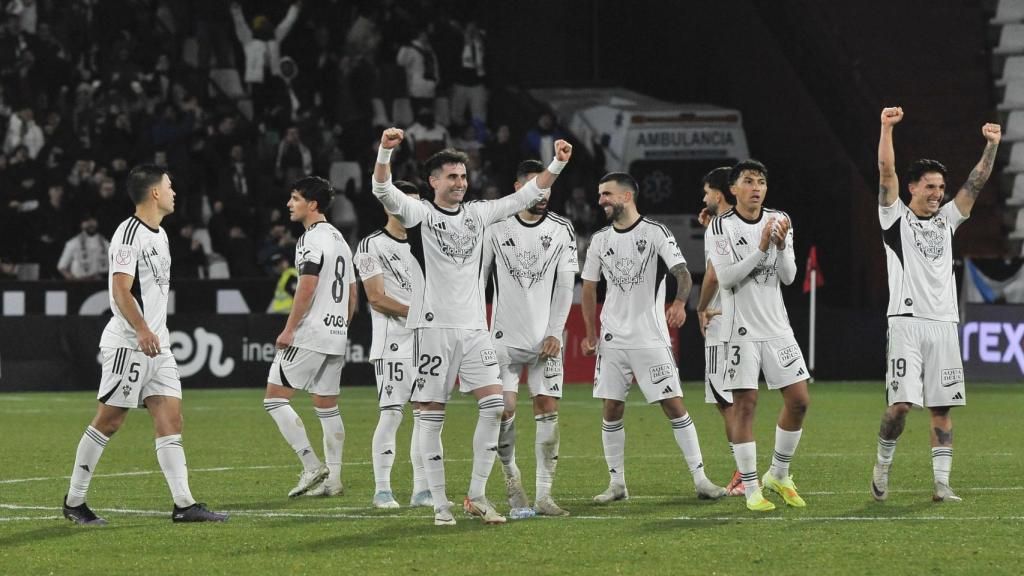 Los jugadores del Albacete celebran la victoria ante el Celta en dieciseisavos.
