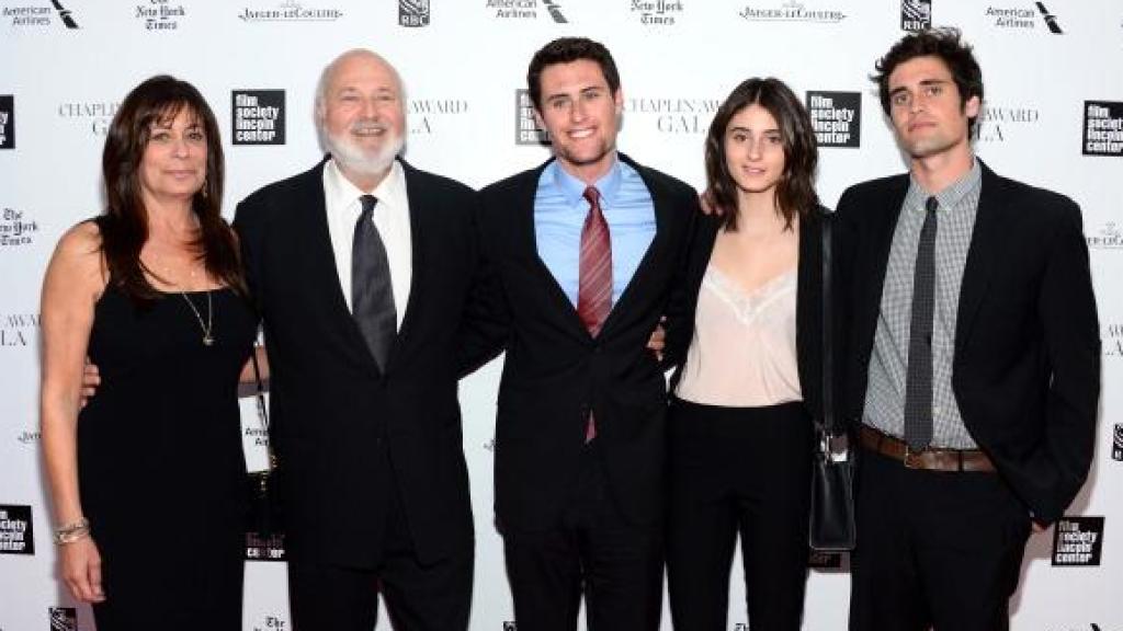 Rob Reiner junto a toda su familia en una imagen de arhcivo.