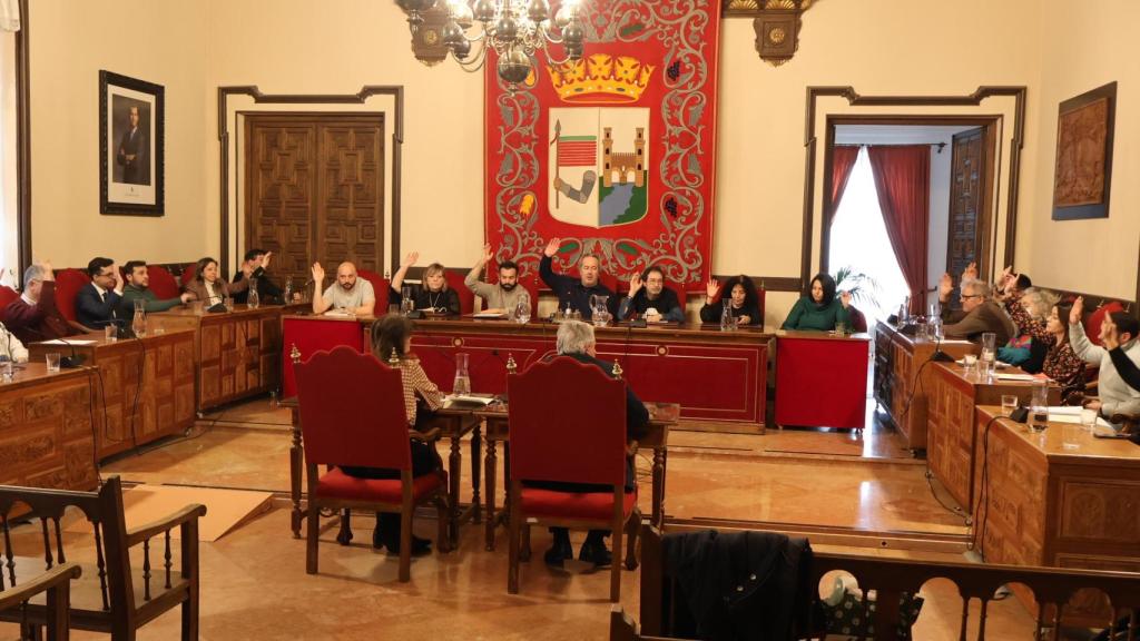 Imagen de la sesión plenaria en el Ayuntamiento de Zamora para renovar los convenios del Museo de la Semana Santa y el Centro Cívico