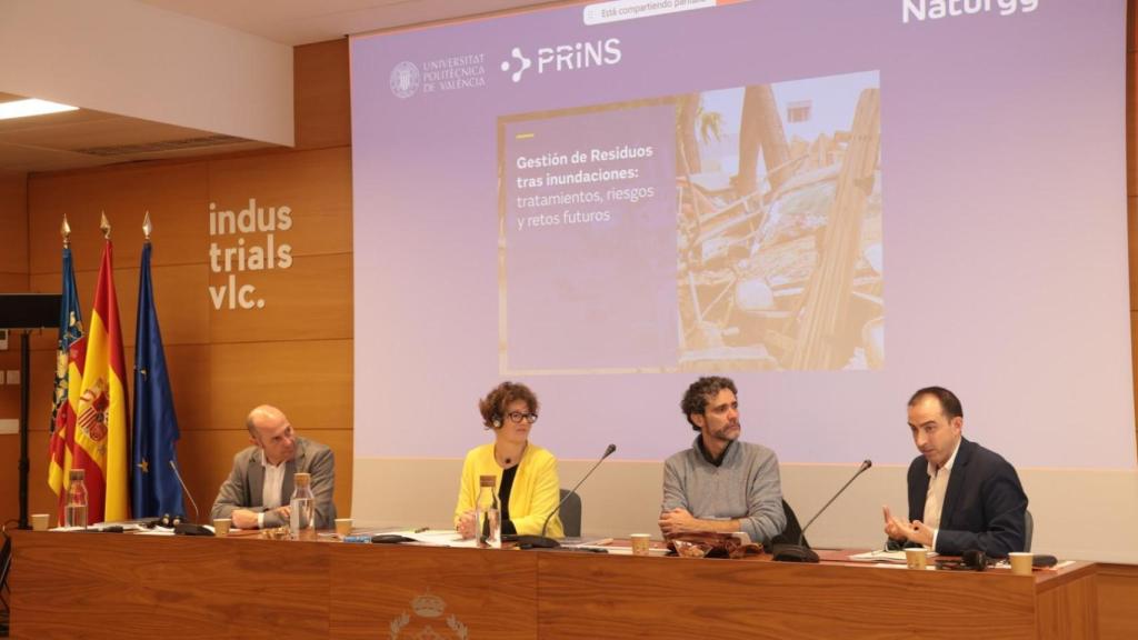Desarrollo de la mesa redonda sobre gestión de residuos organizada por Fundación Naturgy y UPV.