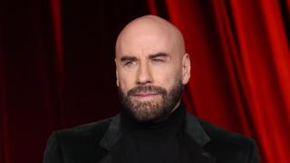 John Travolta, acusado de comprar huevos a la nieta de Elvis Presley.
