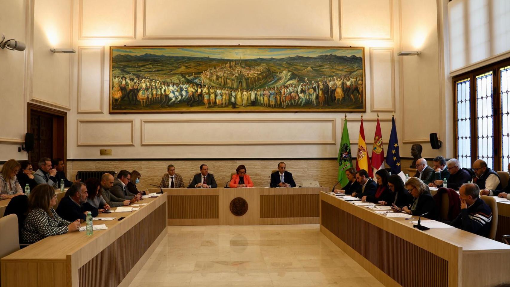 Pleno en la diputación de Toledo.