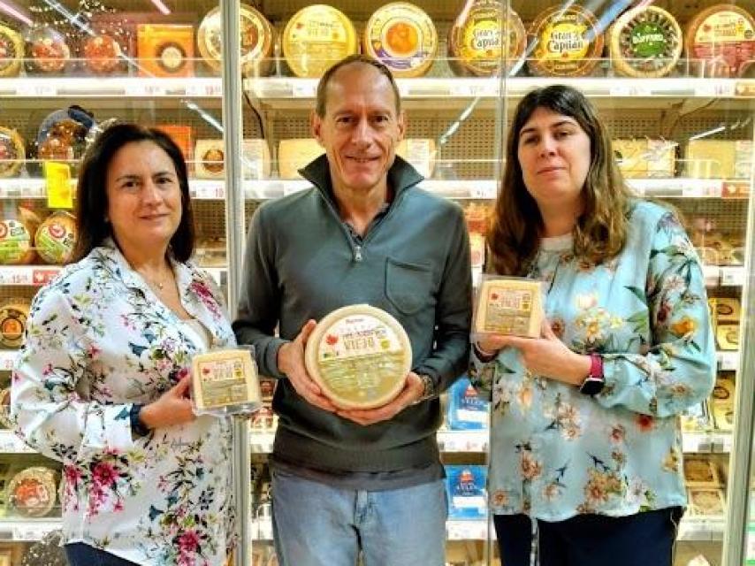 Integrantes del equipo de Alcampo que ha desarrollado el proceso de marca del queso ibérico