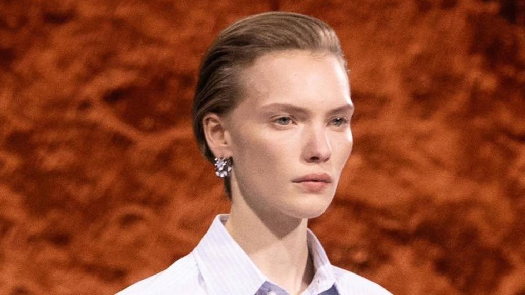 Detalles de algunos de los tejidos de las camisas de Charvet.