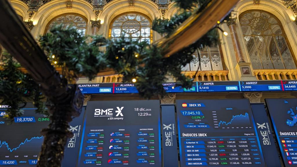 Interior del Palacio de la Bolsa de Madrid.