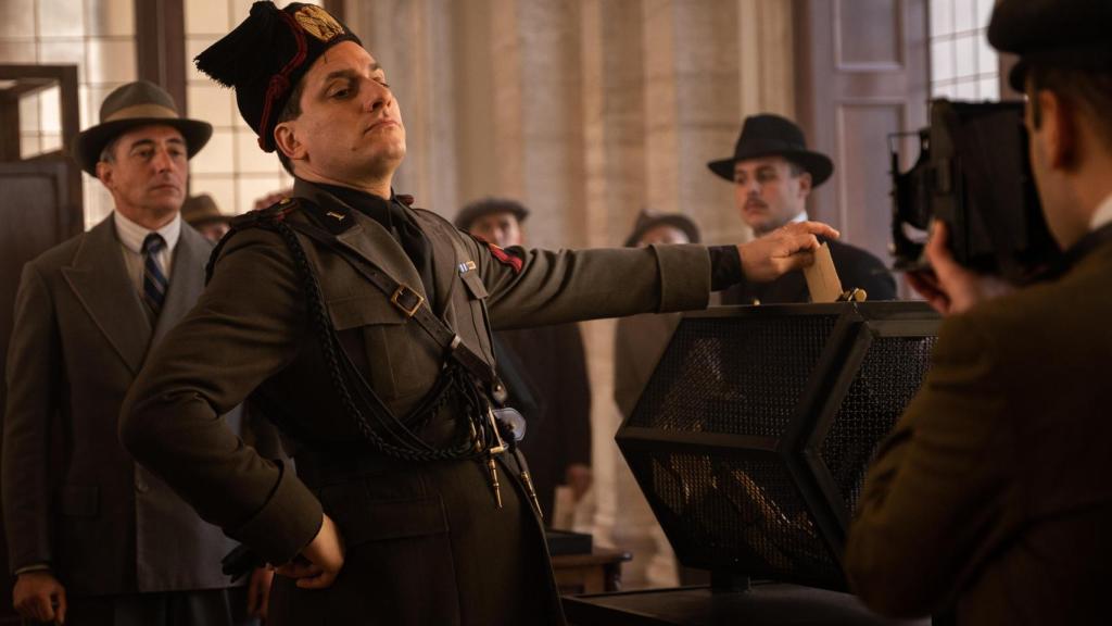 Una imagen de 'Mussolini: Son of the Century'