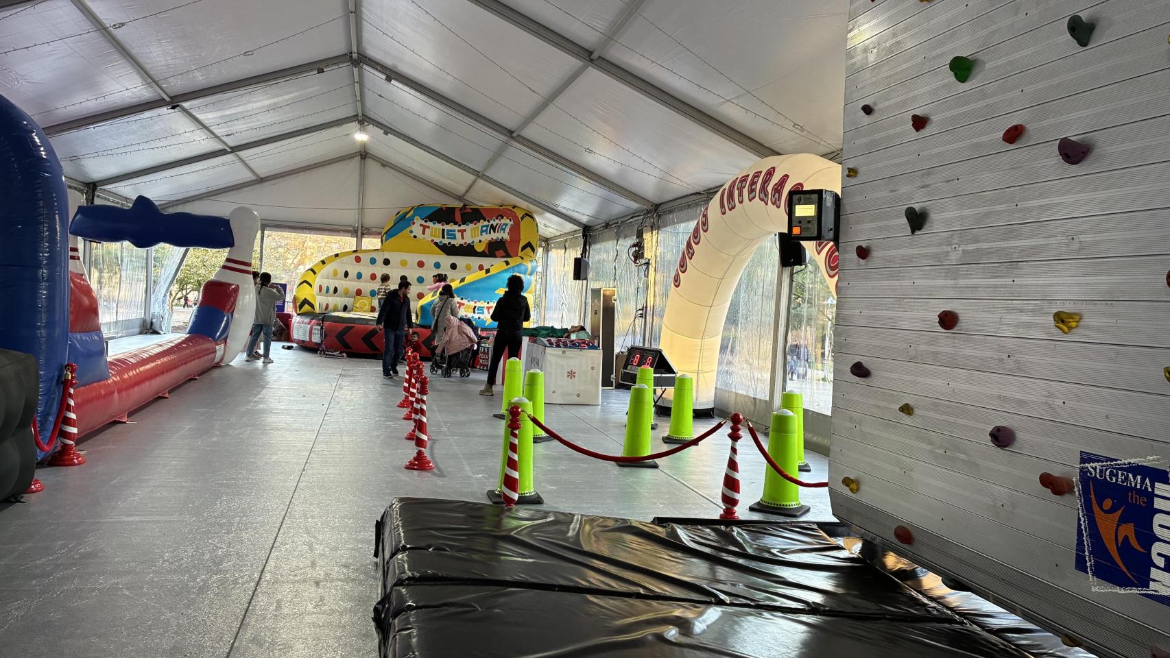 Arranca en Santiago ‘Alameda en Xogo’ con pista de hielo ecológica y otras actividades