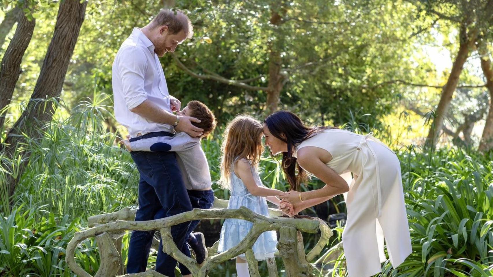 La felicitación navideña que ha compartido Meghan Markle en su perfil de Instagram este viernes, 19 de diciembre.